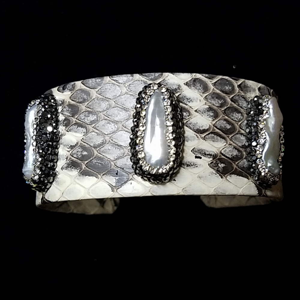 Python Pearl Bracelet, Crystal studded